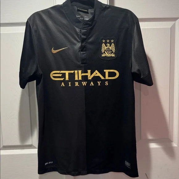 Nike Black Jersey with Gold Details - Picture 1 of 3